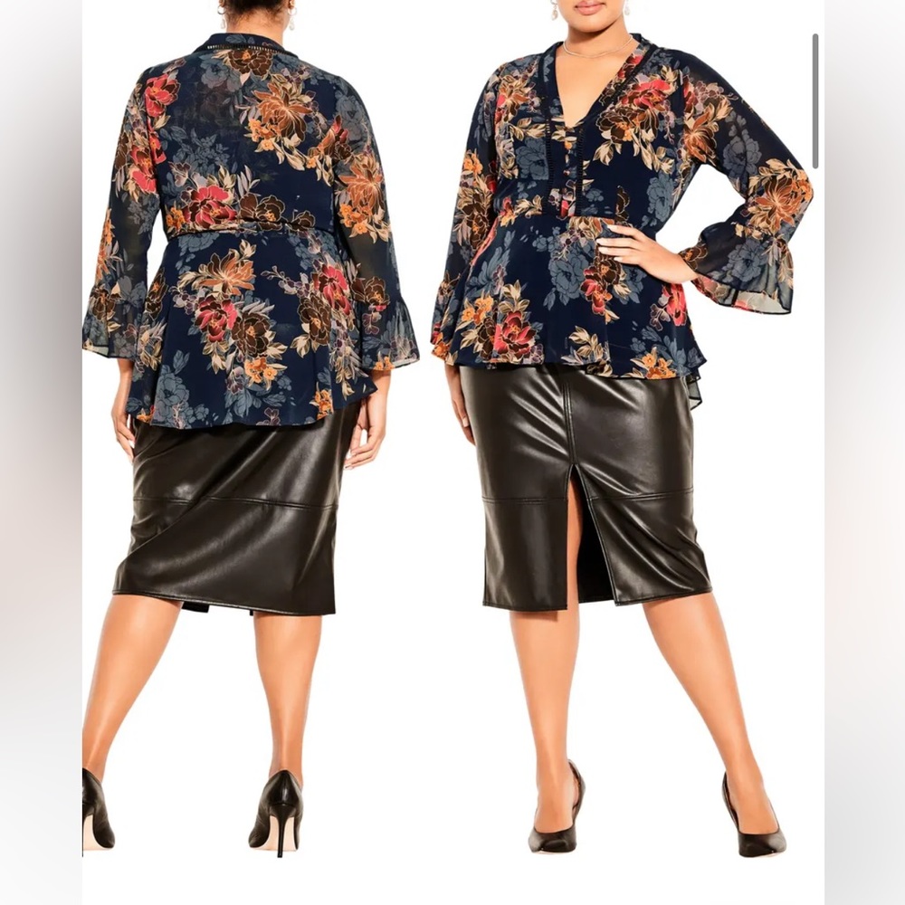 City Chic Lydia Top Size S/16 Navy Floral Twist NWT